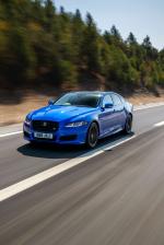 Jaguar XJR575 2017 года (UK)